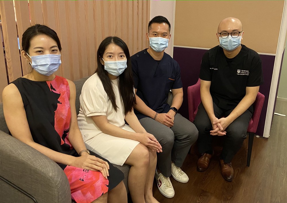 Dr-Heng-group-photo-with-trainee-doctors-min